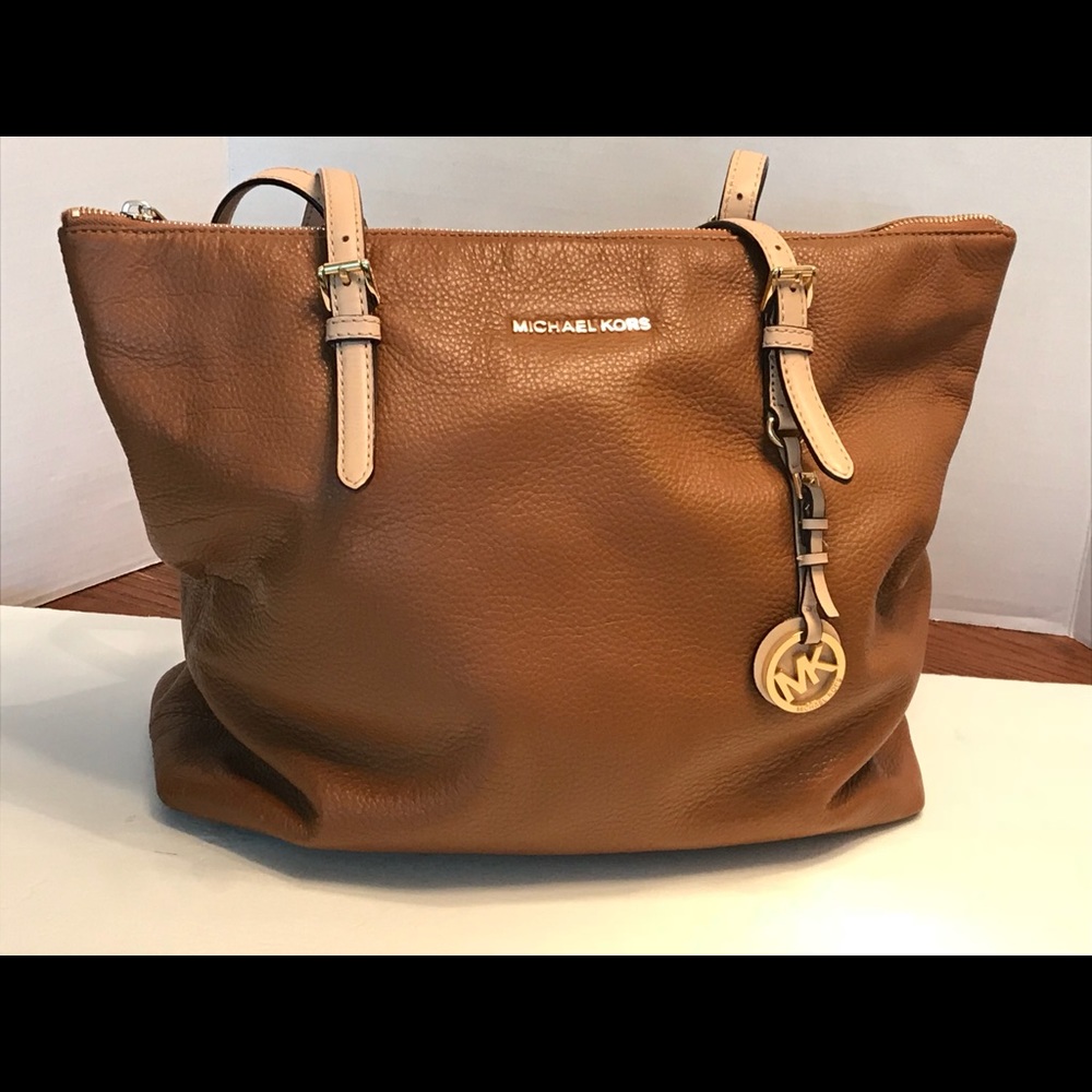 Michael Kors Shoulder Bag - Picture 2 of 3